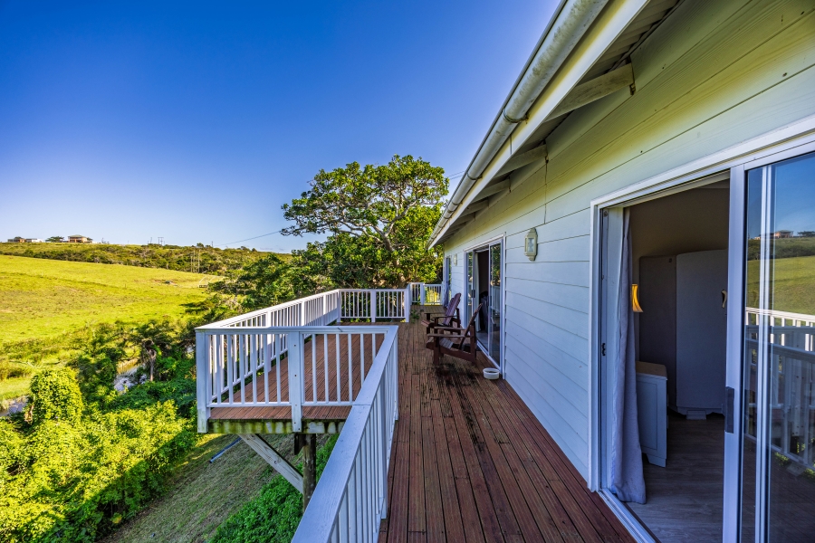 4 Bedroom Property for Sale in Cosy Corner Eastern Cape